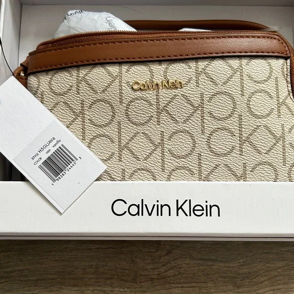 NWT Calvin Klein Cream and Tan Bag - Picture 5 of 10